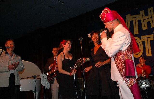 min 2006 11 25 riot 336